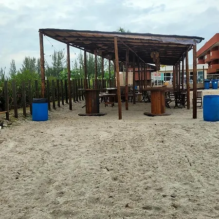 Golden Lake - Lindo Apartamento com Lagoa Privativa-3